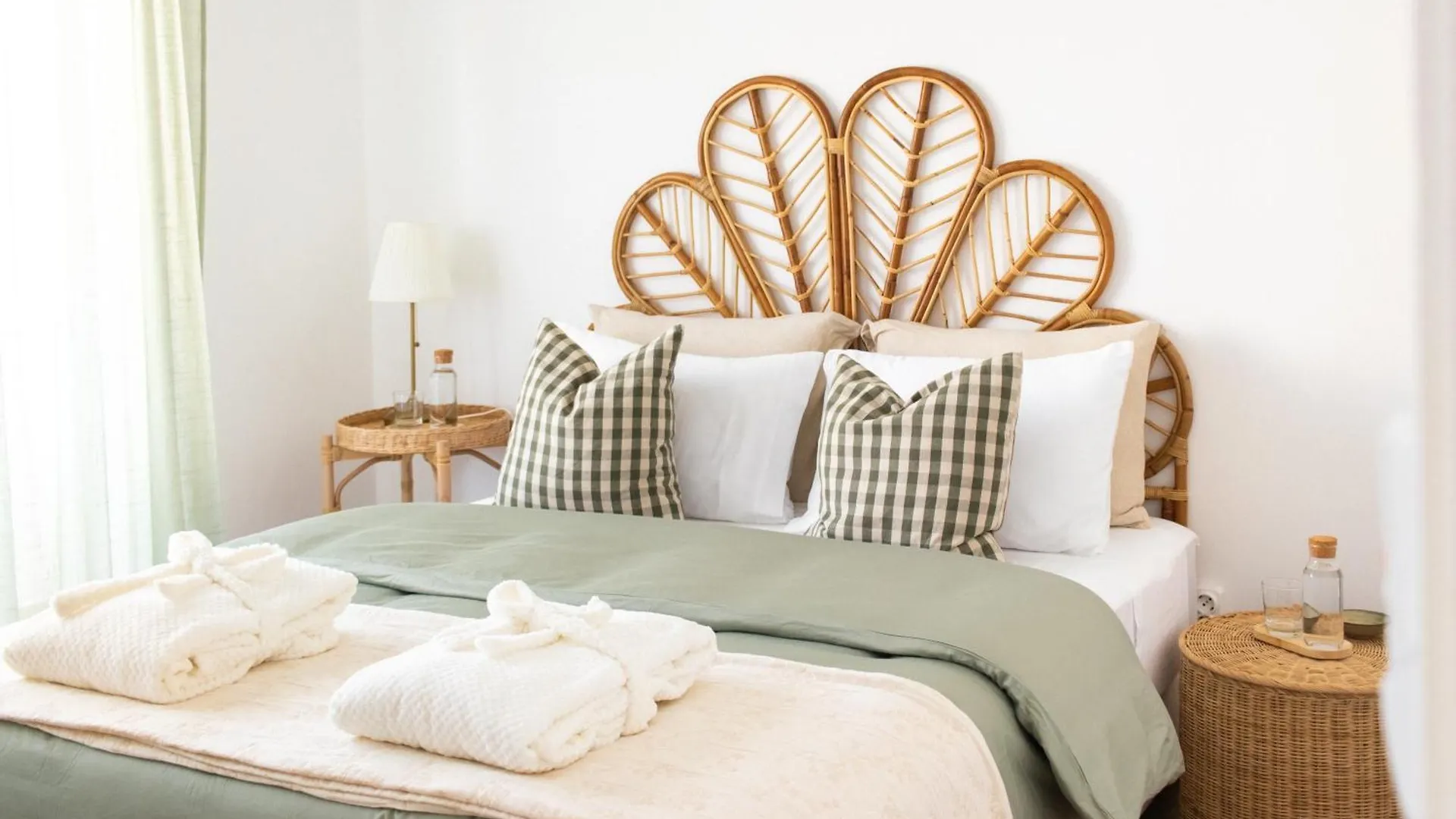 Cegonha Branca Beach Flat Portimao